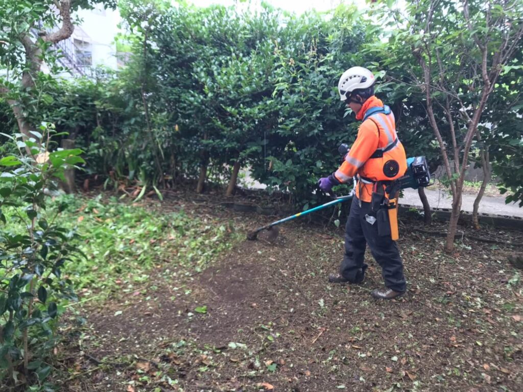 剪定・草刈り・伐採(特殊伐採)やります!! LINE_ALBUM_笛印　吉村邸　西区